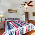 Less Than 1 Mi To Santa Fe Plaza Mtn-View Gem With Hot Tub!