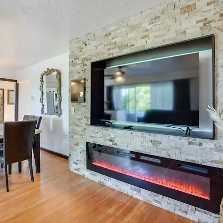 Less Than 1 Mi To Plaza Mtn-view Gem With Hot Tub! *