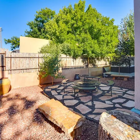 Apartment Less Than 1 Mi To Plaza Mtn-view Gem With Hot Tub!