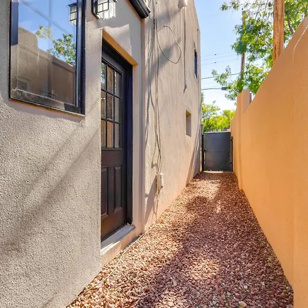Apartment Less Than 1 Mi To Plaza Mtn-view Gem With Hot Tub!